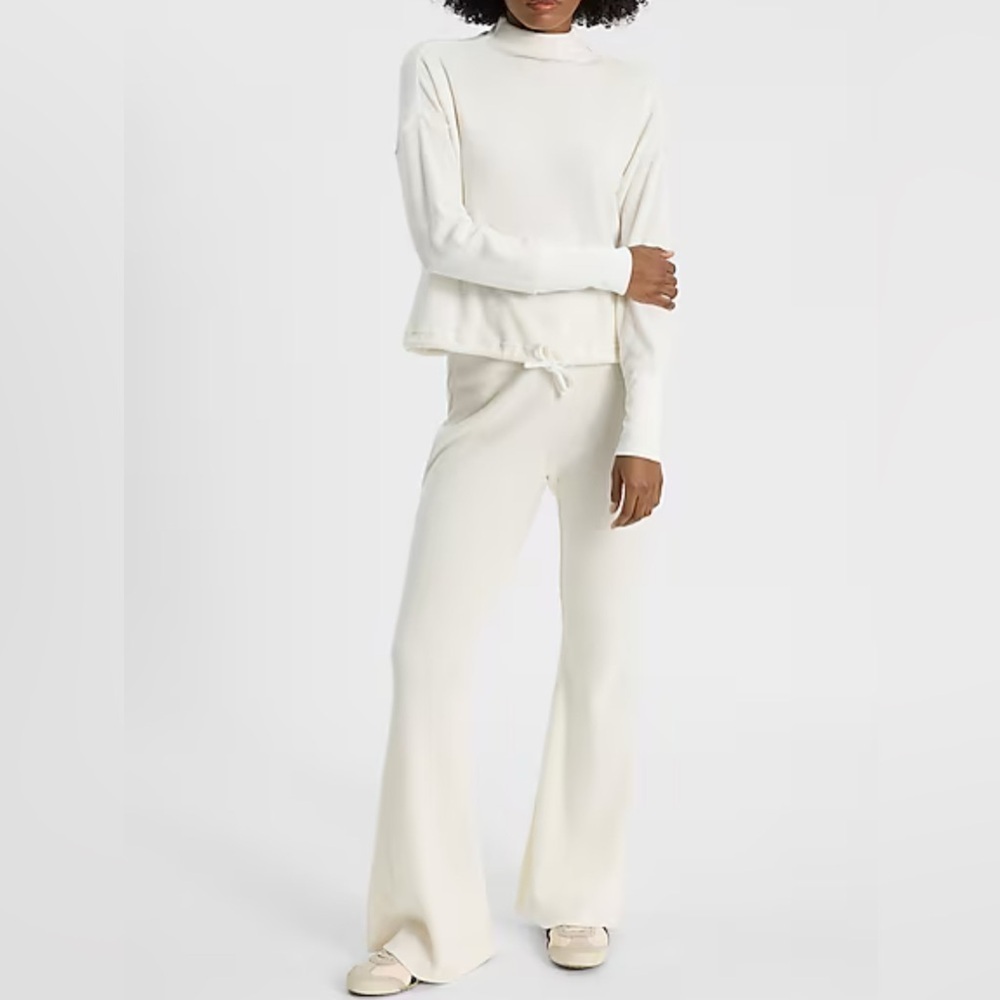Express Ivory Fleece Mock Neck Top & Flare Leg Lounge Set XL NWT